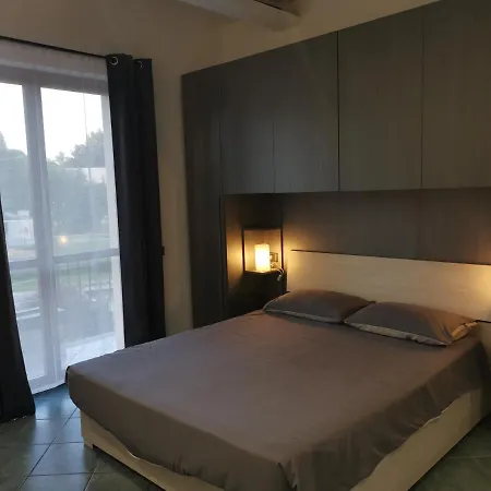 Cav Casa Del Vecchio Faggio - 4 Stelle - Maggiore Appartamento Nebbiuno