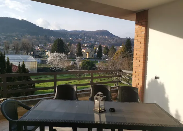 Cav Casa Del Vecchio Faggio - 4 Stelle - Maggiore * Nebbiuno